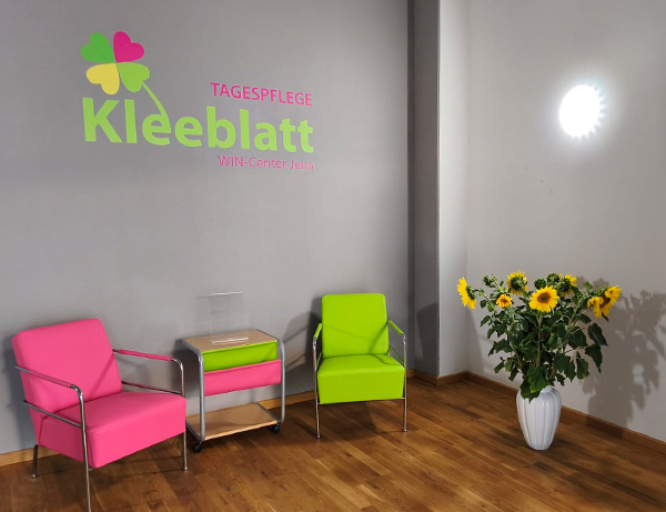 Eingangsbereich bei Kleeblatt WIN-Center